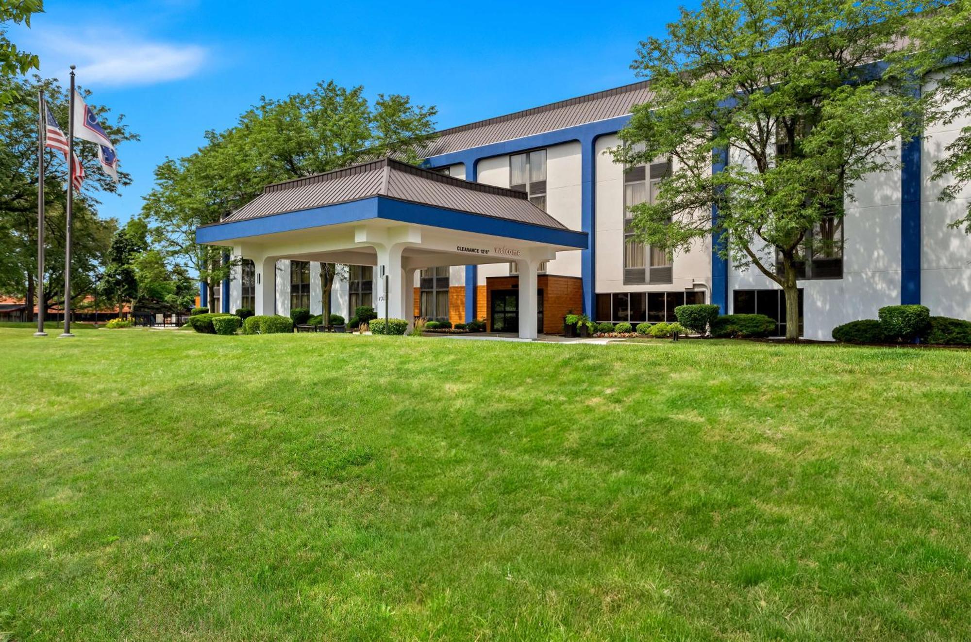 Hampton Inn Chicago-Naperville Exterior photo